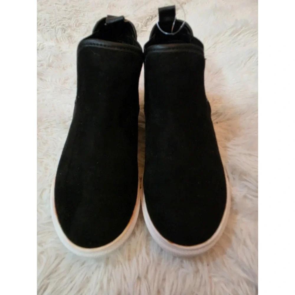 NWT Good Days Only Kids Chelsea Sneaker Boots - Black Suede & Glitter - Size 12